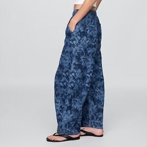 GAP Blue Floral Horseshoe Jeans